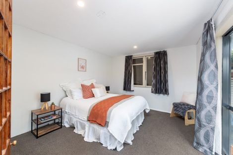 Photo of property in 22 Hereford Street, Cannons Creek, Porirua, 5024