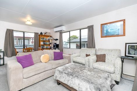 Photo of property in 15 Lloyd Drive, Nawton, Hamilton, 3200