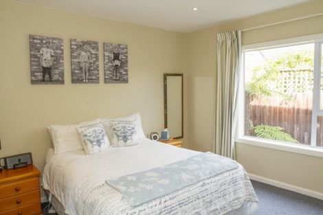 Photo of property in 5a Roa Road, Fendalton, Christchurch, 8041