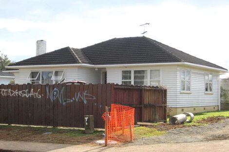 Photo of property in 1/45 Sutton Crescent, Papakura, 2110