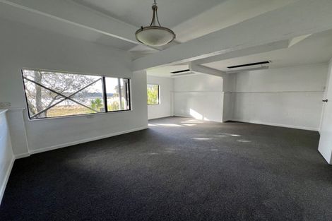 Photo of property in 1/55 Beresford Street, Bayswater, Auckland, 0622