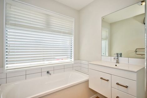 Photo of property in 1 Cone Peak Close, Lake Hayes, Queenstown, 9304