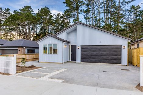 Photo of property in 28 Konoba Avenue, Kumeu, 0810