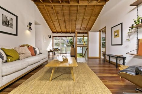 Photo of property in 53 Ngataringa Road, Devonport, Auckland, 0624