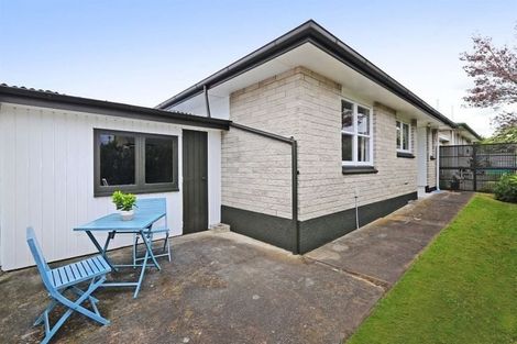 Photo of property in 2/65 Middle Road, Havelock North, 4130