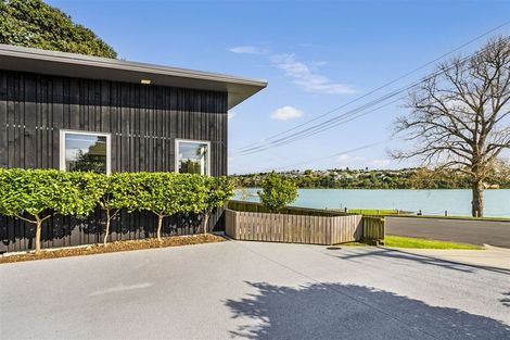 Photo of property in 12b Chapman Road, Te Atatu Peninsula, Auckland, 0610