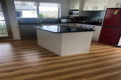 Photo of property in 59 Archmillen Avenue, Pakuranga Heights, Auckland, 2010