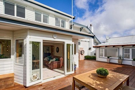 Photo of property in 1 Boulcott Street, Boulcott, Lower Hutt, 5010