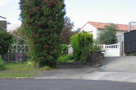 Photo of property in 14 Aylmer Court, Eastern Beach, Auckland, 2012