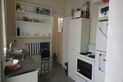 Photo of property in 71 Pirie Street, Mount Victoria, Wellington, 6011