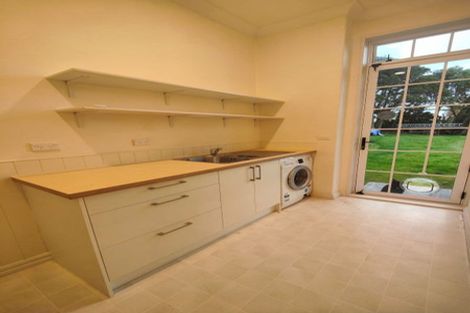 Photo of property in 105 Winara Avenue, Waikanae, 5036