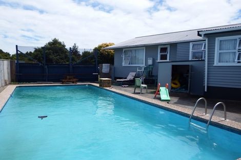 Photo of property in 13 Flower Street, Bulls, 4818