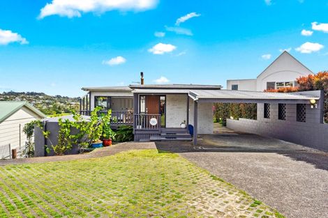 Photo of property in 10 Ardern Avenue, Stanmore Bay, Whangaparaoa, 0932