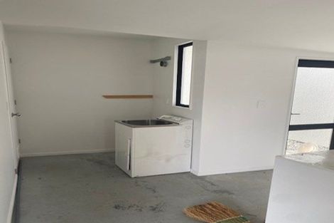 Photo of property in 32 Oakford Close, Riccarton, Christchurch, 8011