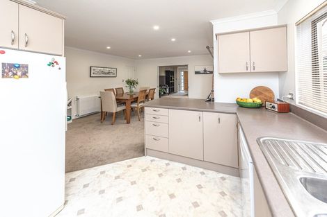 Photo of property in 1 Perrett Drive, Otamatea, Whanganui, 4500