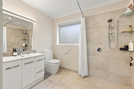 Photo of property in 61 Kotuku Crescent, Woolston, Christchurch, 8023