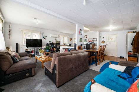 Photo of property in 62 Hampden Street, Picton, 7220