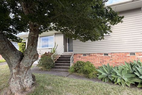 Photo of property in 46 Glendene Avenue, Glendene, Auckland, 0602