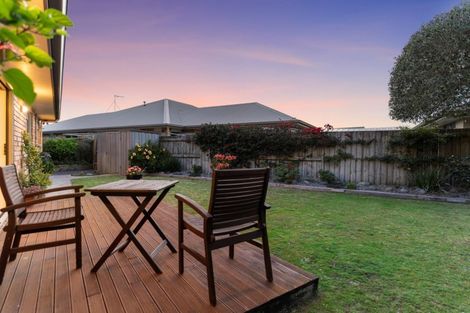 Photo of property in 6 Shaun Close, Papamoa Beach, Papamoa, 3118