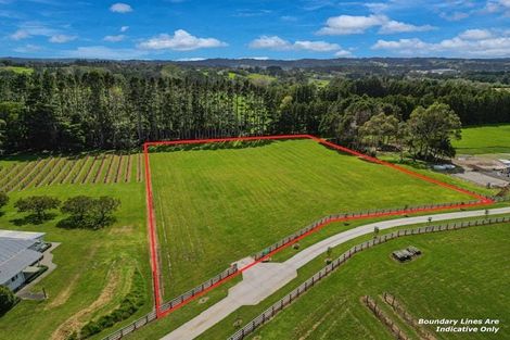 Photo of property in 53 Dysart Lane, Kumeu, 0891