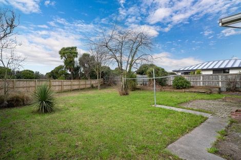 Photo of property in 22 Besant Place, Avondale, Christchurch, 8061