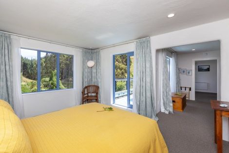 Photo of property in 105 Waterfall Road, Paraparaumu, 5032