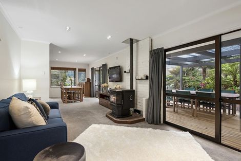 Photo of property in 97 Blue Mountains Road, Pinehaven, Upper Hutt, 5371