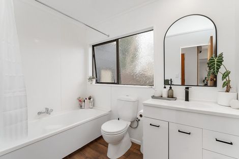 Photo of property in 97 Huia Street, Waikanae, 5036