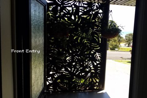 Photo of property in 4 Seaview Road, Cable Bay, 0420