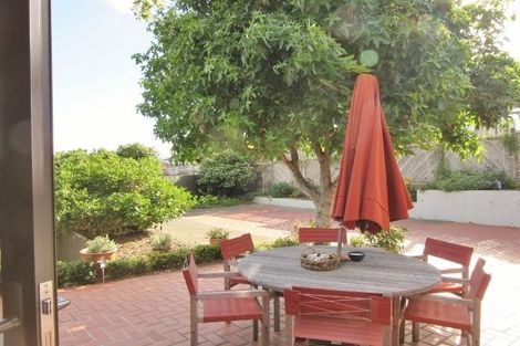 Photo of property in 20 Exploration Way, Whitby, Porirua, 5024