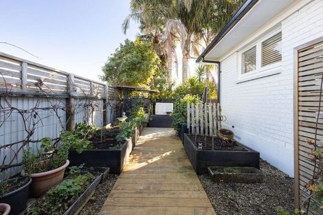 Photo of property in 23a Hemans Street, Leamington, Cambridge, 3432