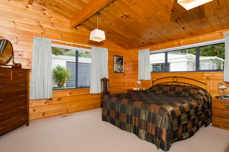 Photo of property in 535 Peak Road, Helensville, 0875