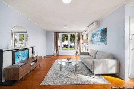 Photo of property in 7 Sutcliffe Place, Otara, Auckland, 2023
