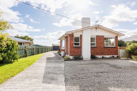 Photo of property in 10a Peters Avenue, Cloverlea, Palmerston North, 4412