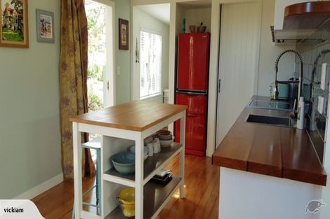 Photo of property in 11 Totara Road, Onetangi, Waiheke Island, 1081