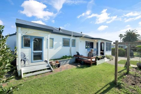 Photo of property in 242 Pukehina Parade, Pukehina, Te Puke, 3189