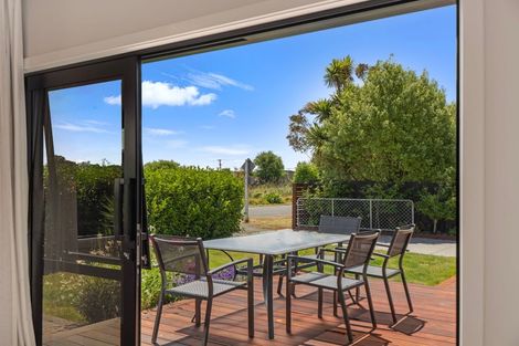 Photo of property in 30 Park Terrace, Waikuku Beach, 7473