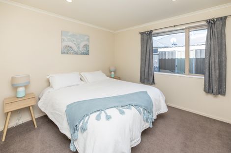 Photo of property in 13 Parkinson Place, Woodend, 7610