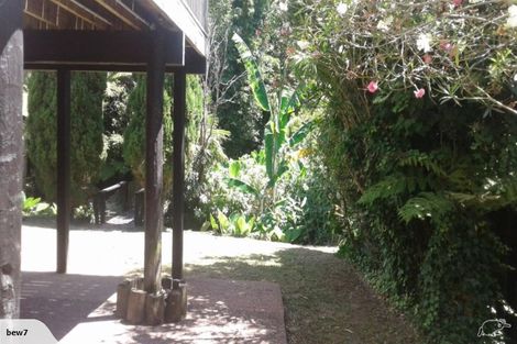 Photo of property in 19 Tiri View Place, Waiake, Auckland, 0630