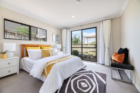 Photo of property in 2 Bangla Place, Massey, Auckland, 0614