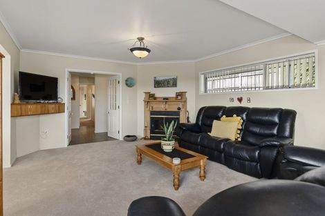 Photo of property in 11b Redwood Crescent, Hurdon, New Plymouth, 4310