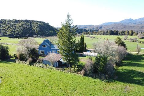 Photo of property in 540 Mackay Pass Road, Bainham, Collingwood, 7073