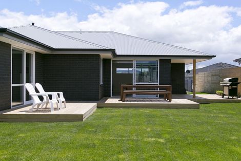 Photo of property in 6 Barbary Close, Wharewaka, Taupo, 3330