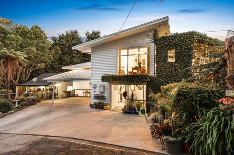 Photo of property in 66 Atkinson Road, Titirangi, Auckland, 0604