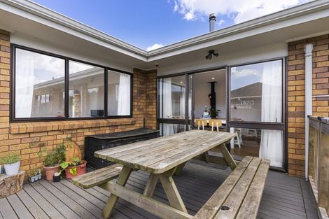 Photo of property in 73 Aberfeldy Avenue, Highland Park, Auckland, 2010