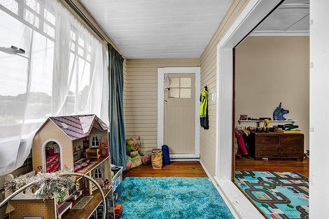 Photo of property in 265 Princes Street, Hawera, 4610