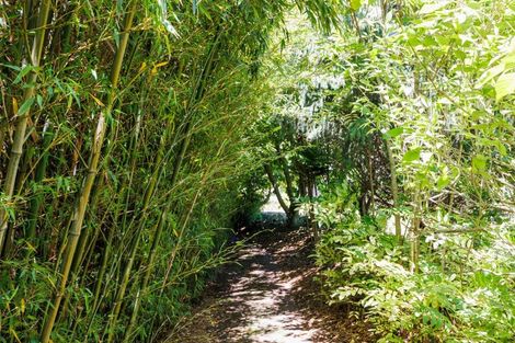 Photo of property in 126 Turitea Road, Fitzherbert, Palmerston North, 4472