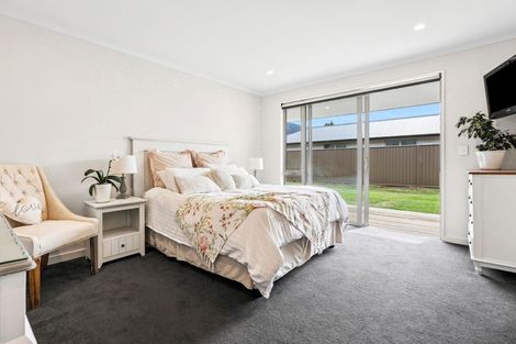 Photo of property in 21 Timsfield Drive, Lake Hawea, 9382