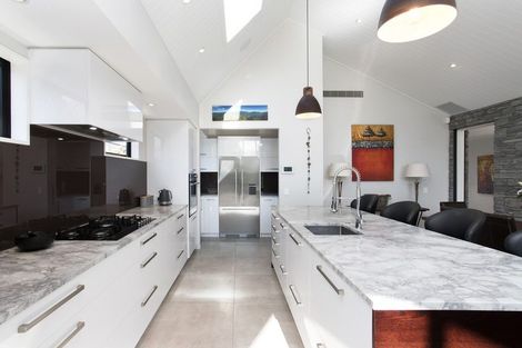 Photo of property in 51 Waiwetu Street, Fendalton, Christchurch, 8052