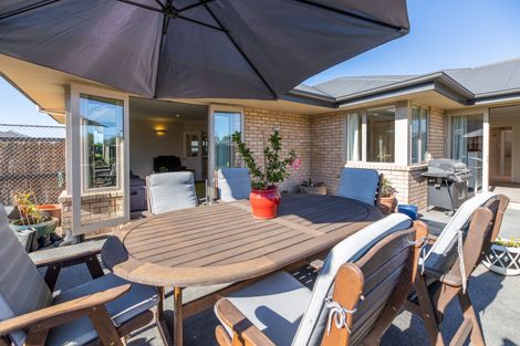 Photo of property in 13 Parkinson Place, Woodend, 7610